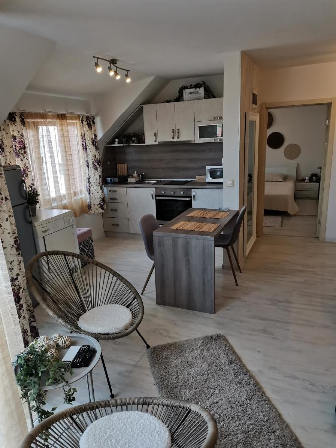 Sweety Apartment Sliven Exterior photo