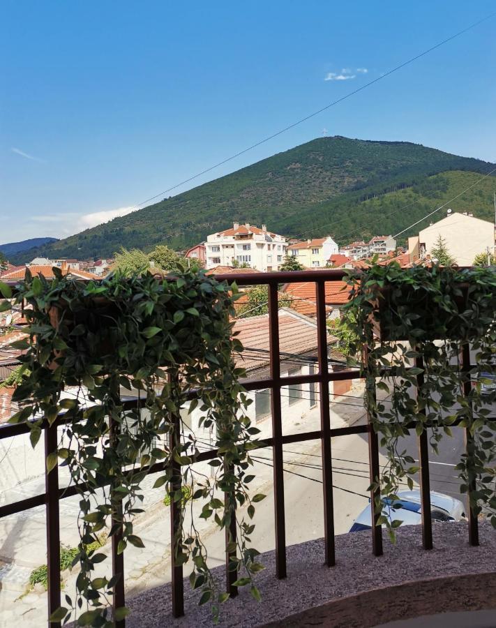 Sweety Apartment Sliven Exterior photo