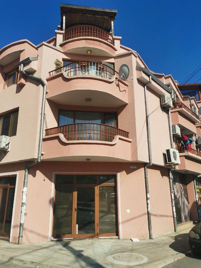 Sweety Apartment Sliven Exterior photo