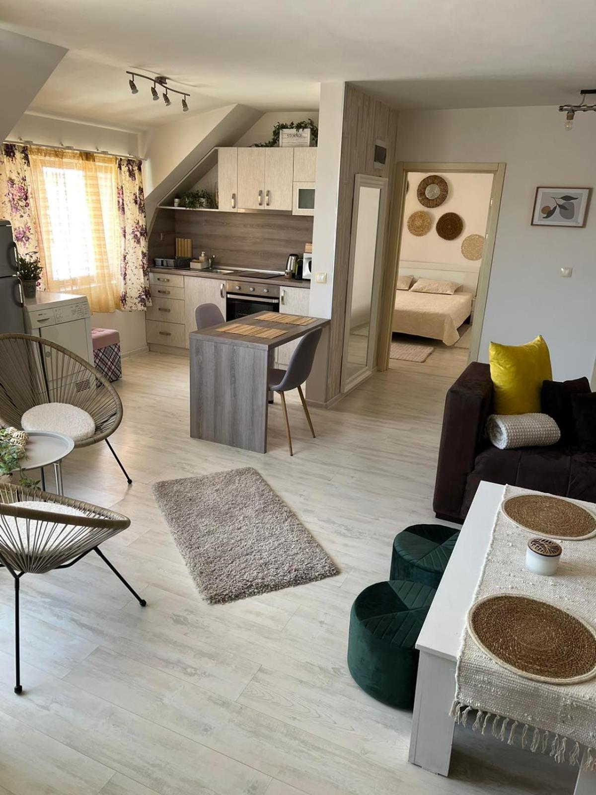 Sweety Apartment Sliven Room photo